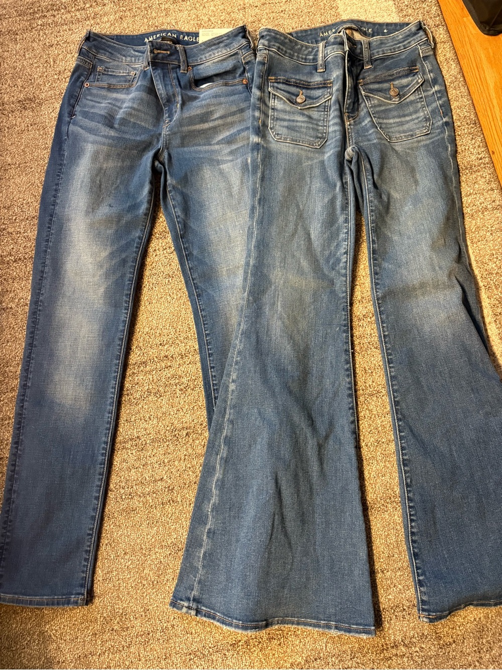 American Eagle Outfitters Women's white flare, bottom and skinny lLeg Jeans Duo